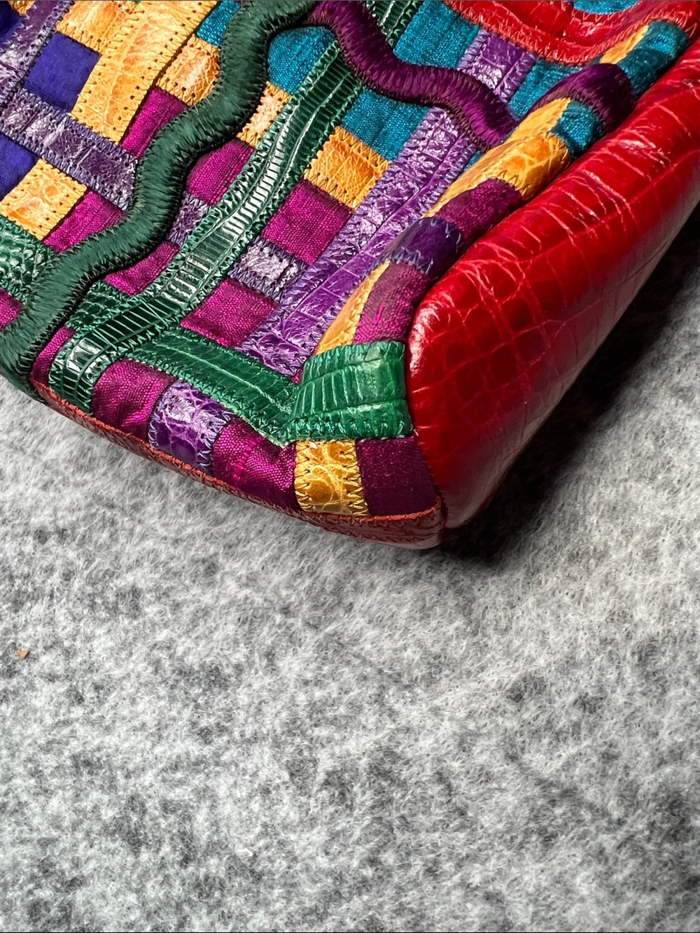 Sharif Multicolor Woven Crossbody Bag with Purple Tassel - Picture 9 of 11